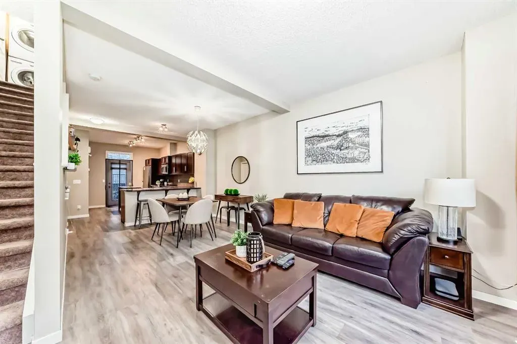 49 New Brighton Point SE