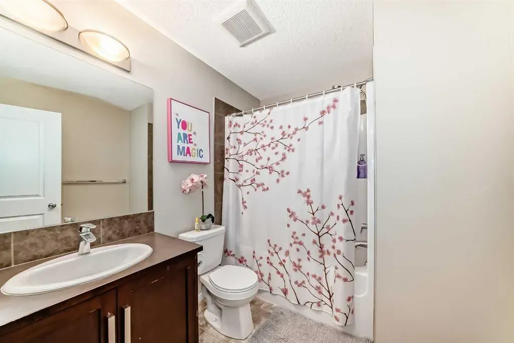 49 New Brighton Point SE