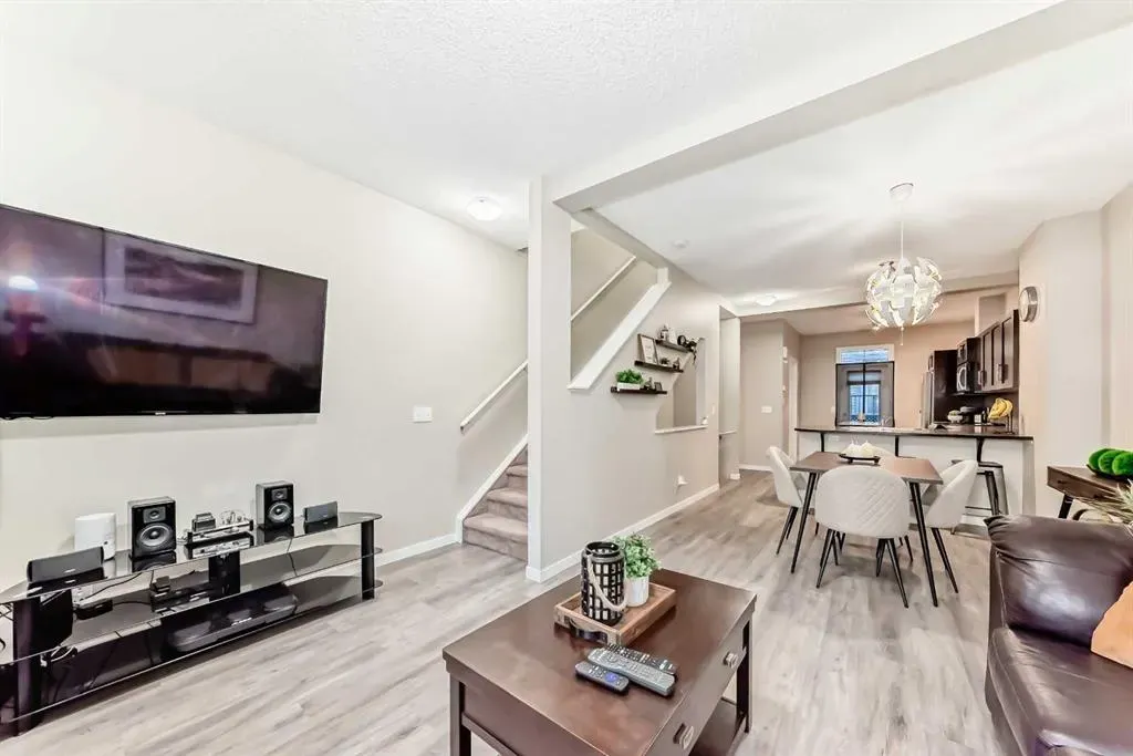 49 New Brighton Point SE