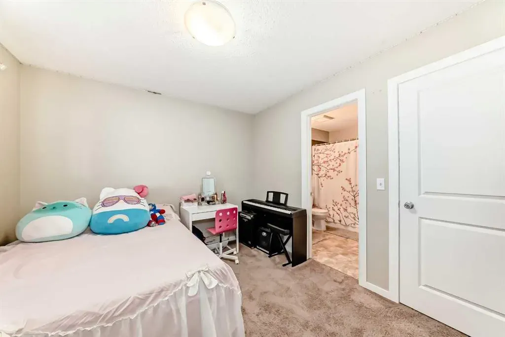 49 New Brighton Point SE