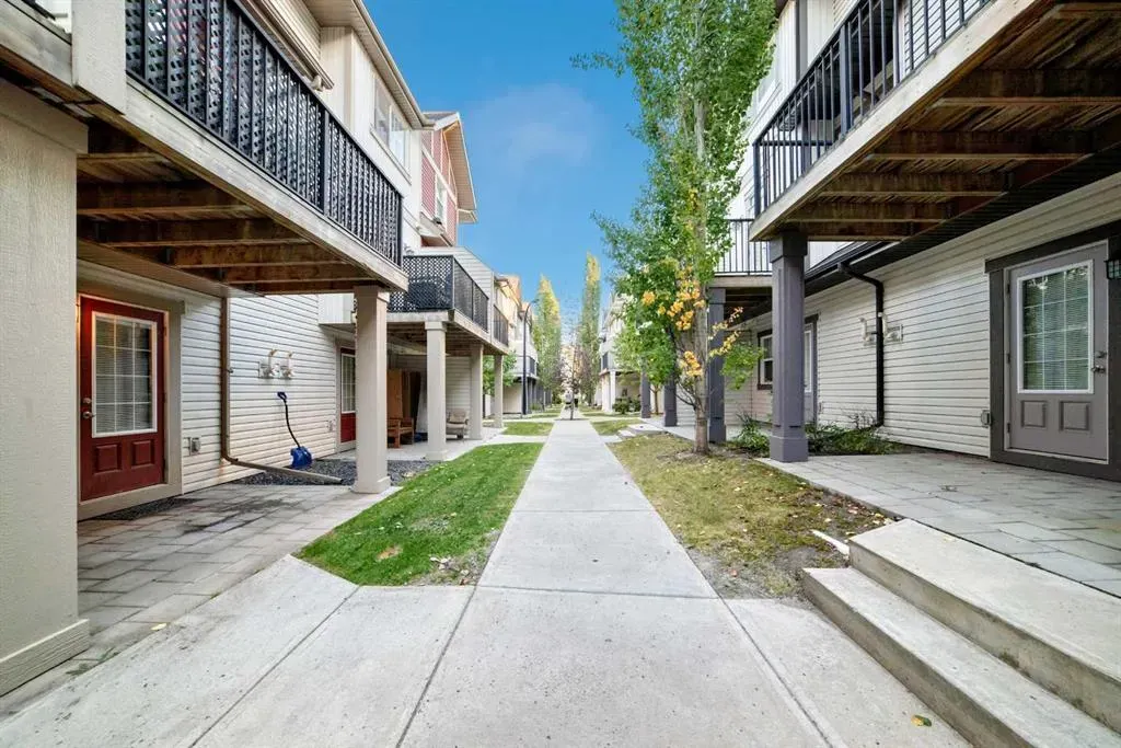 49 New Brighton Point SE
