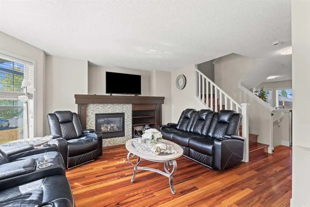 199 Cranberry Close SE