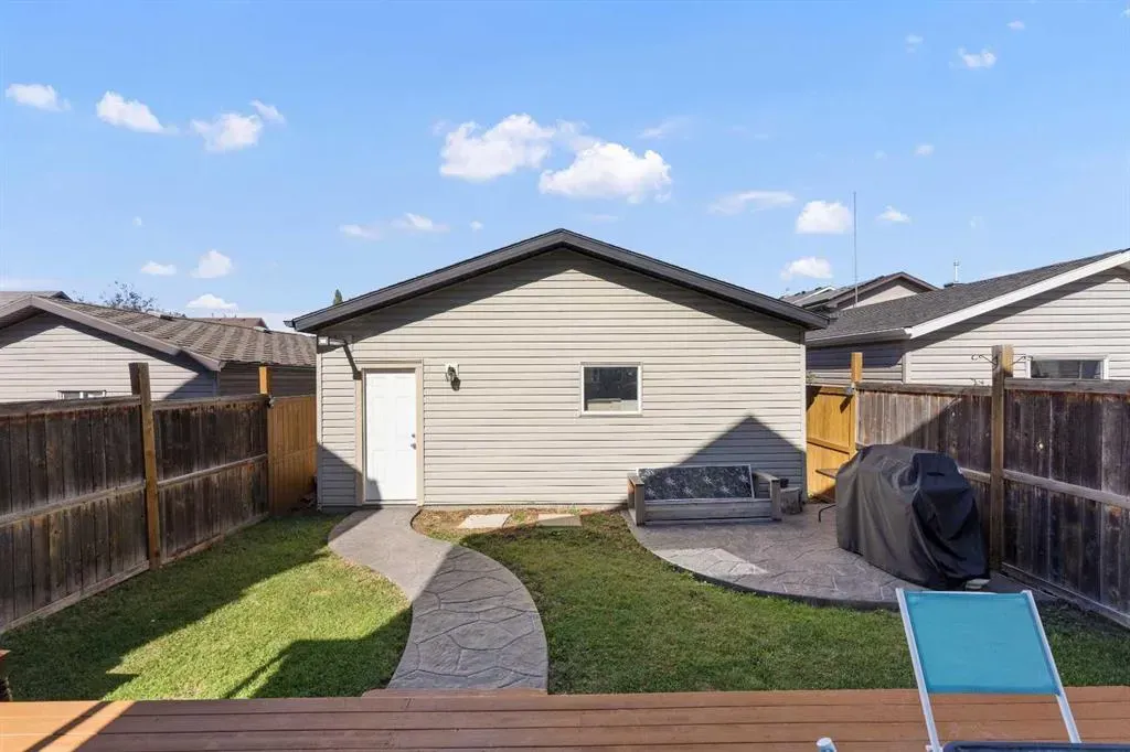 199 Cranberry Close SE