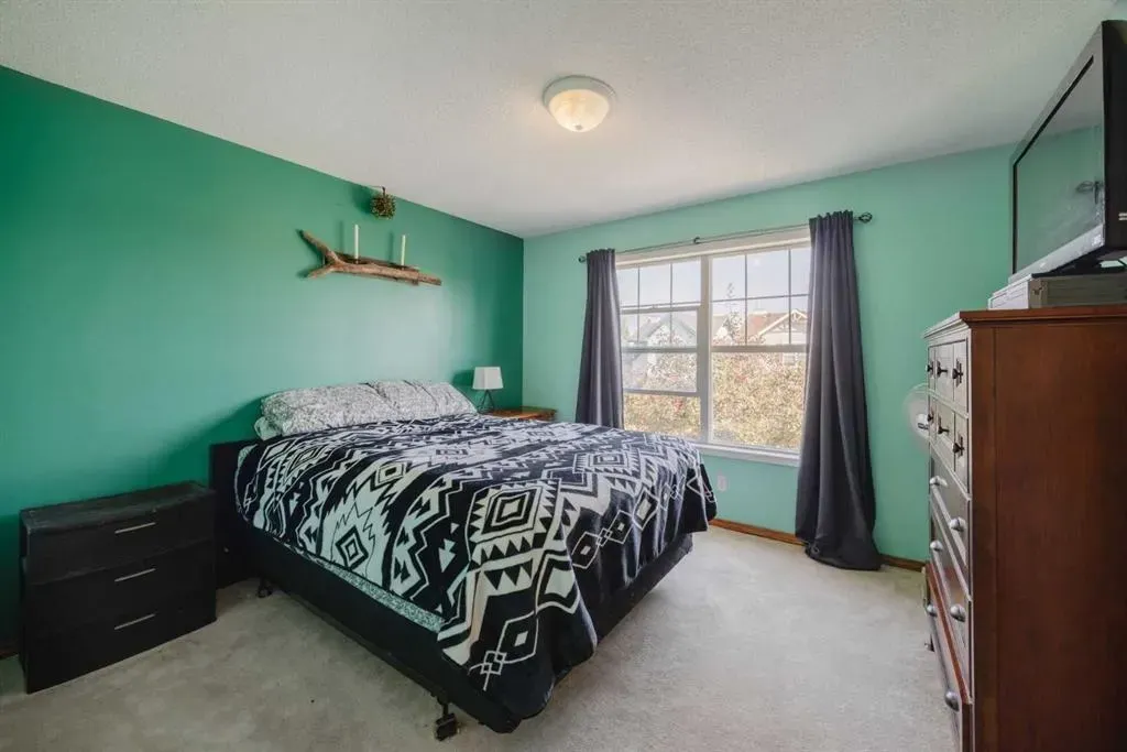 276 Cramond Close SE
