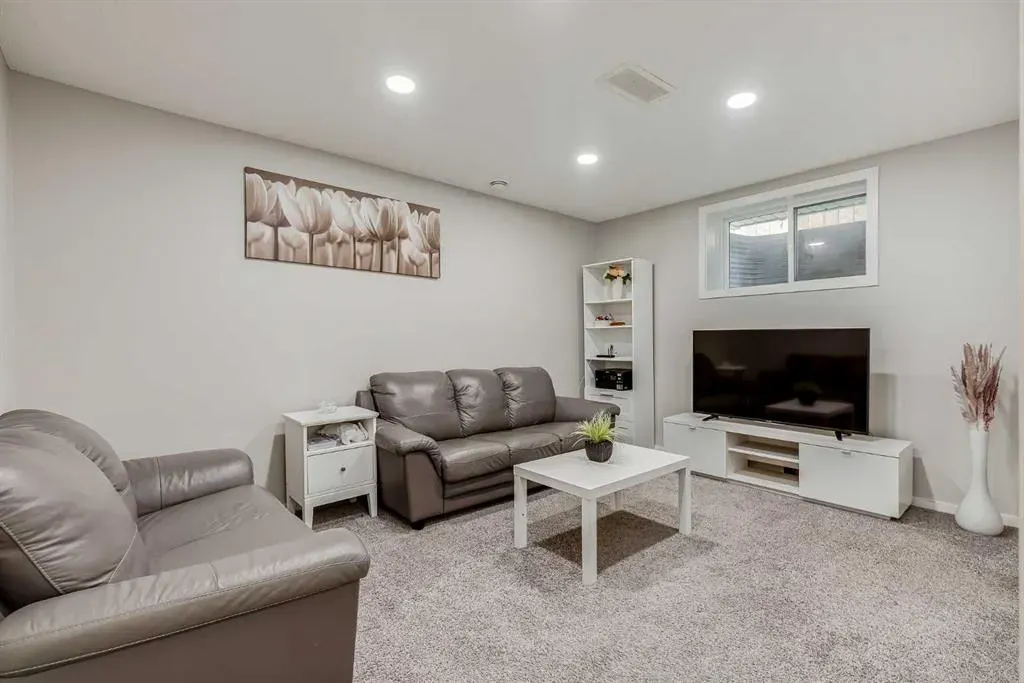 2930 Prairie Springs Grove SW