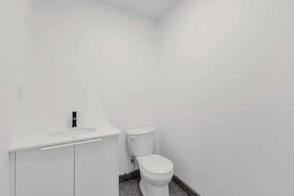26 Violet Point