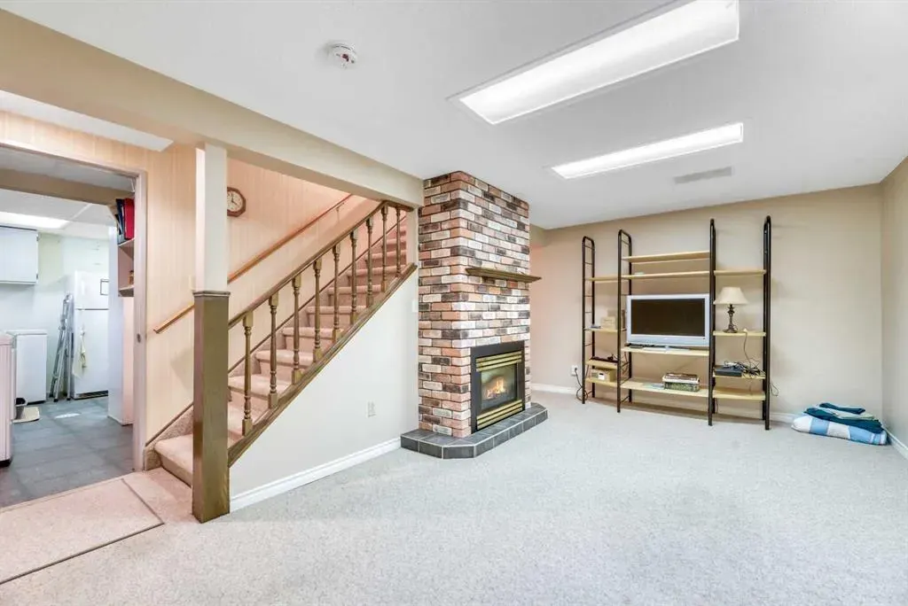 630 Sabrina Road SW, #23