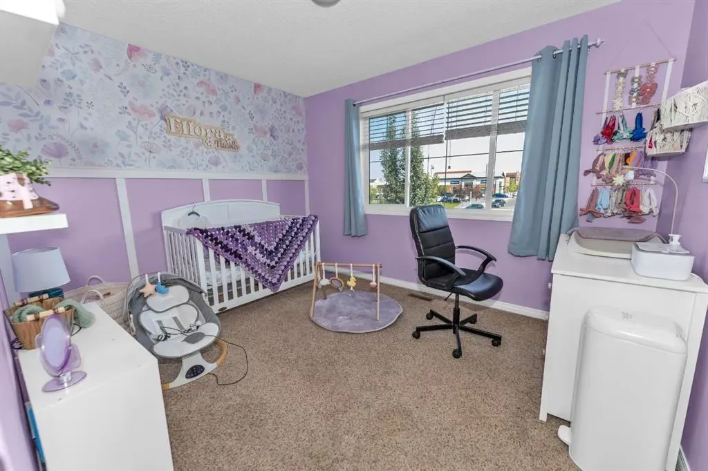 568 Windbrook Heights SW