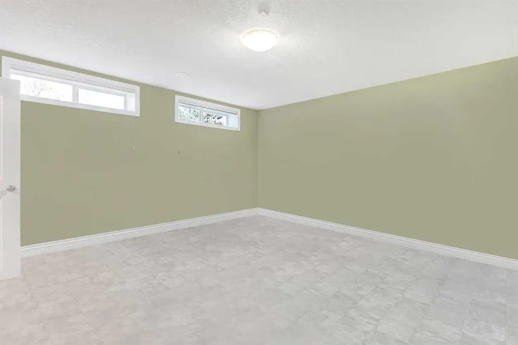 1716 60017 TWP RD 704A