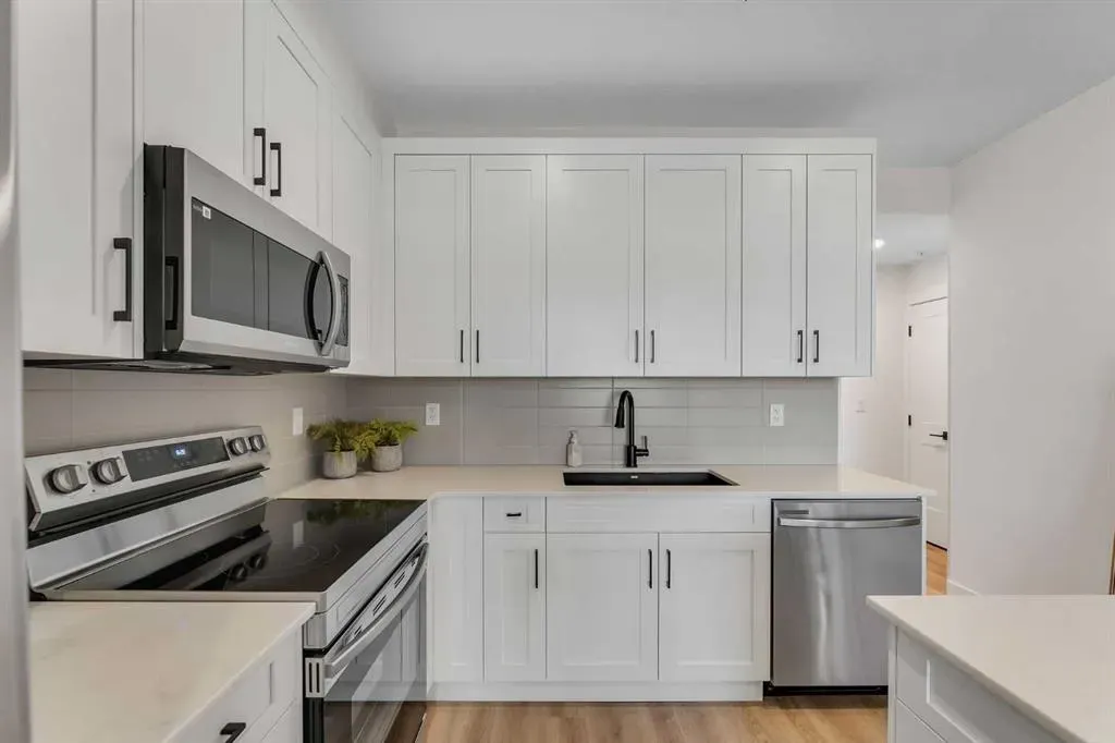 60 Sage Hill Walk NW, #115