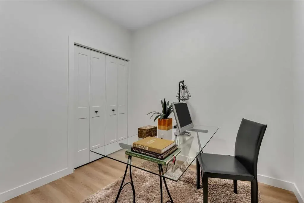 60 Sage Hill Walk NW, #115