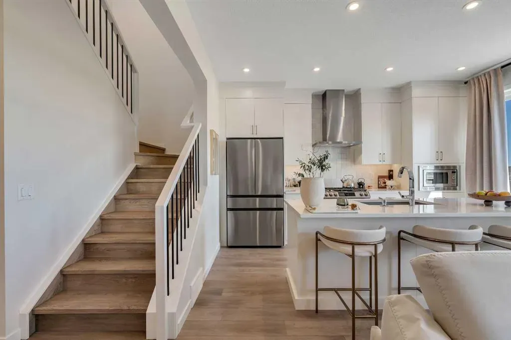 90 Savoy Landing SE