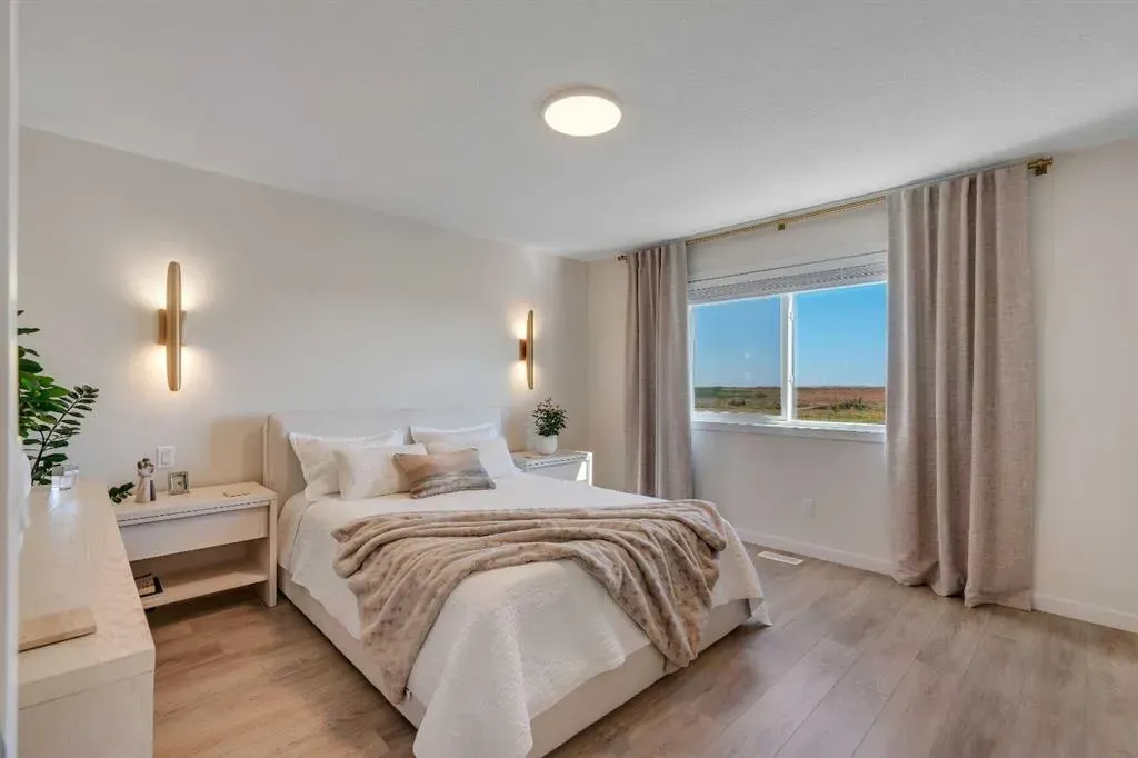 90 Savoy Landing SE