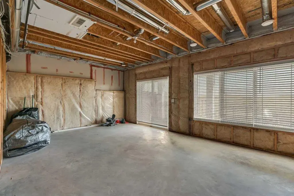 90 Savoy Landing SE