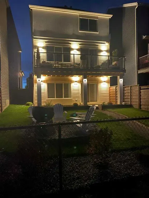 90 Savoy Landing SE