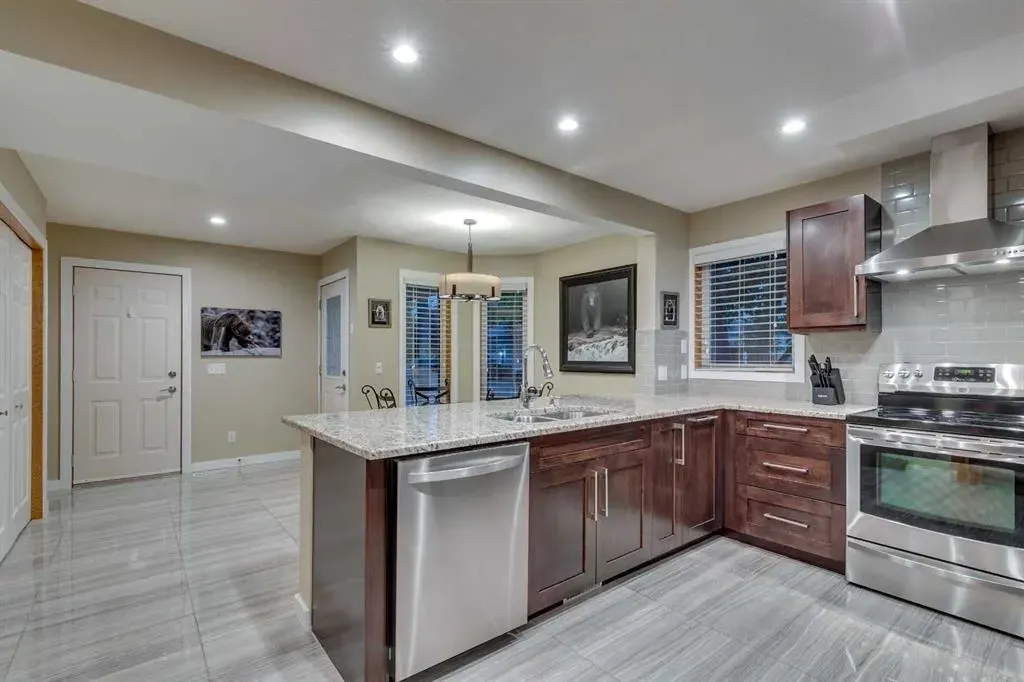 60 Inglewood Cove SE