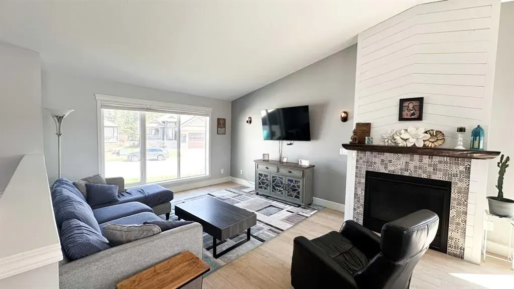 1304 2nd Street