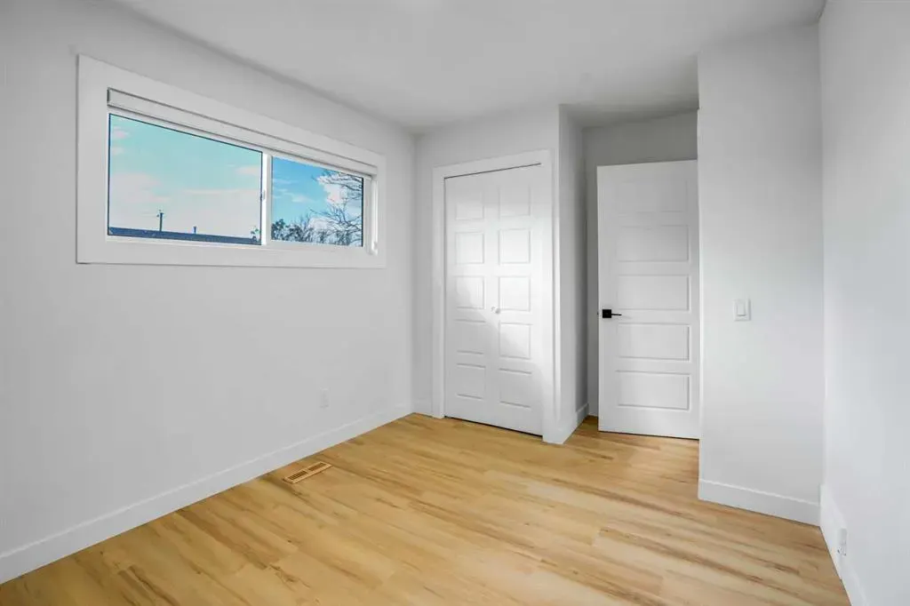 264 Penbrooke Close SE