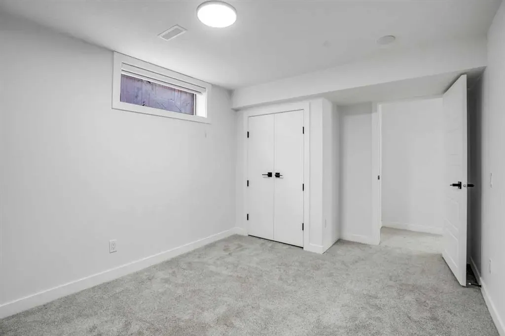 264 Penbrooke Close SE