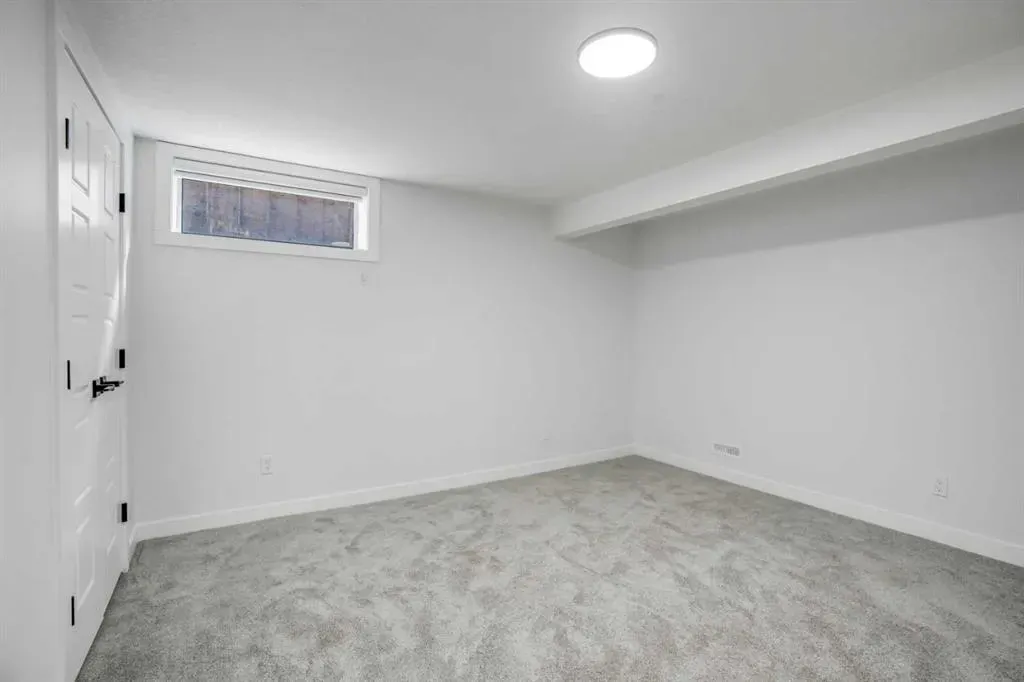 264 Penbrooke Close SE