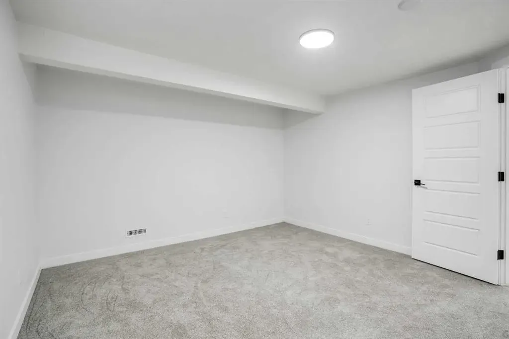 264 Penbrooke Close SE