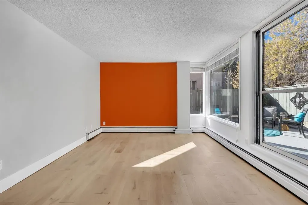 1123 13 Avenue SW, #106