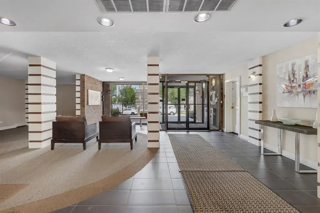1123 13 Avenue SW, #106