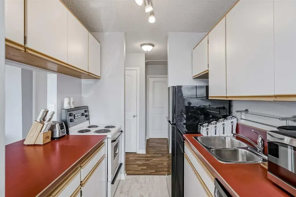 1435 7 Avenue NW, #444