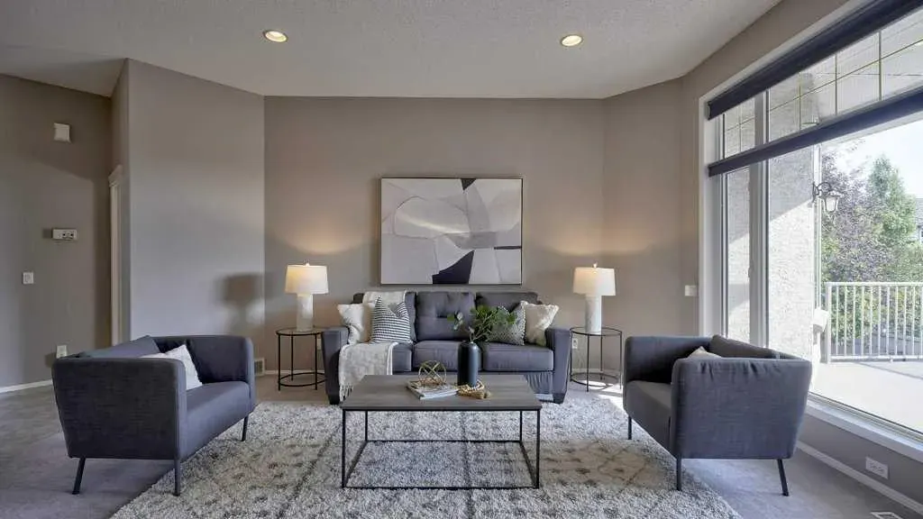 142 Mt Alberta View SE