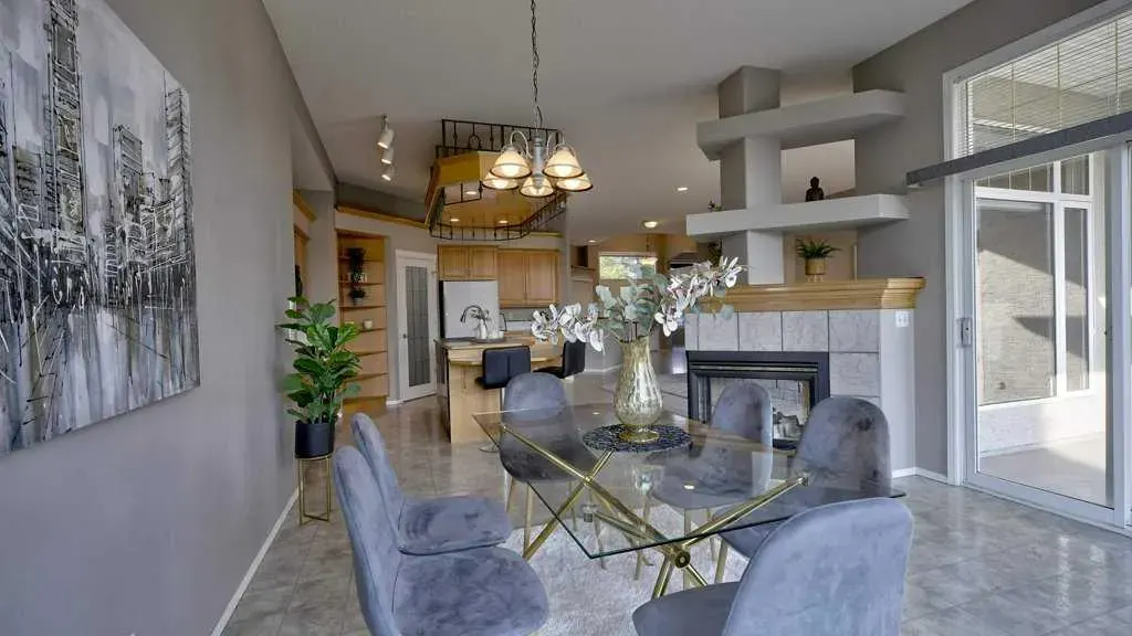 142 Mt Alberta View SE