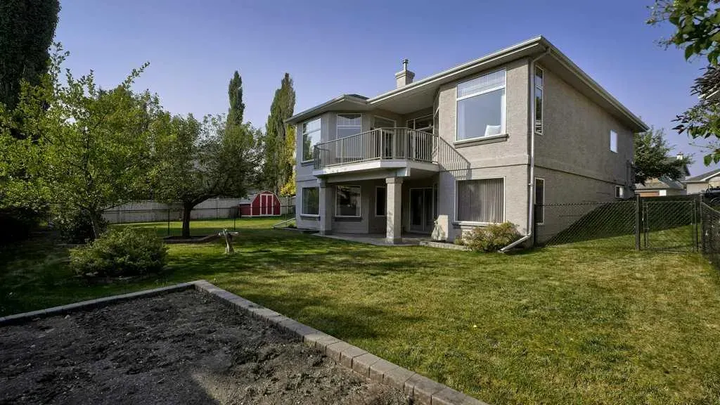 142 Mt Alberta View SE