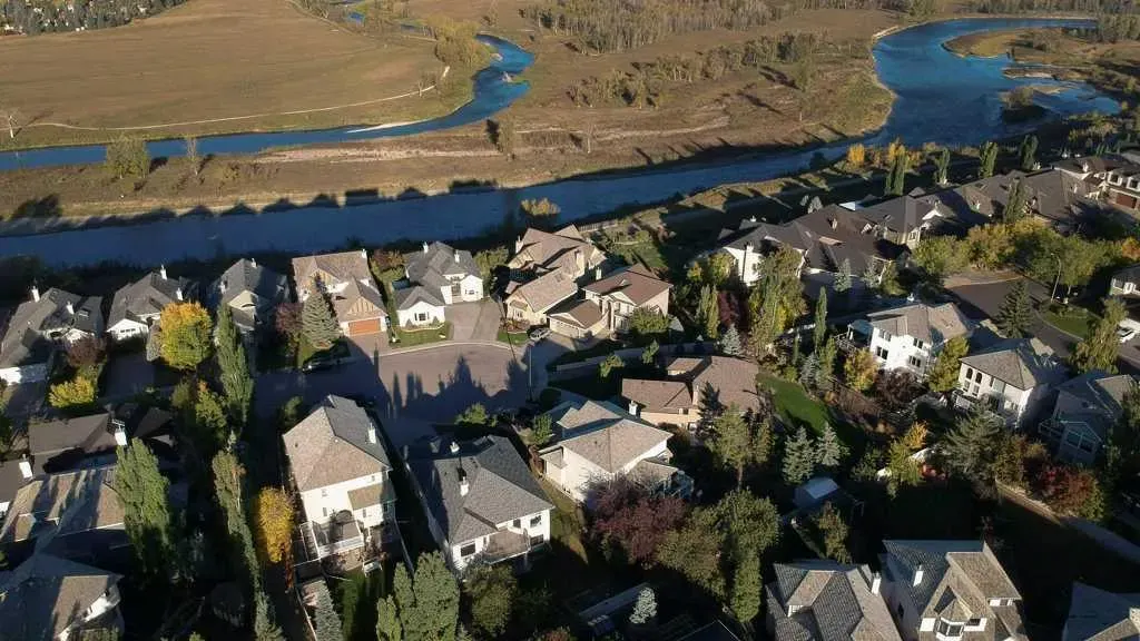142 Mt Alberta View SE