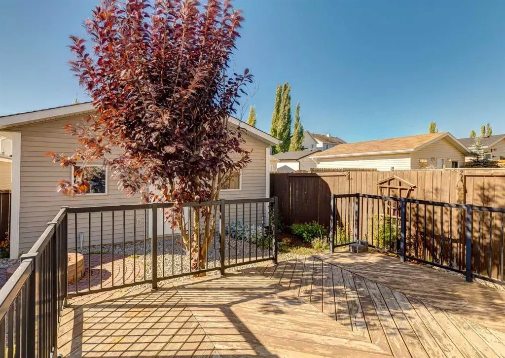 137 Tuscany Springs Way NW