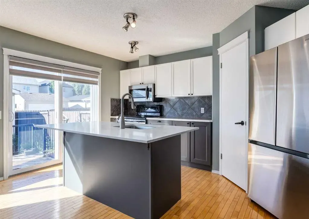137 Tuscany Springs Way NW