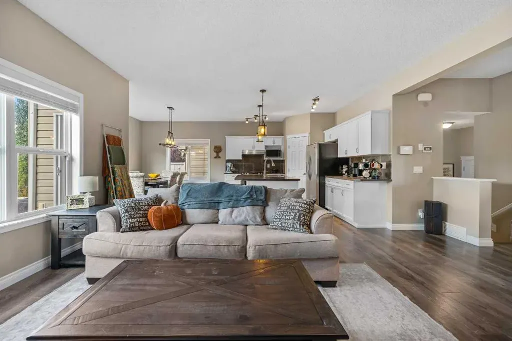 368 Morningside Crescent SW