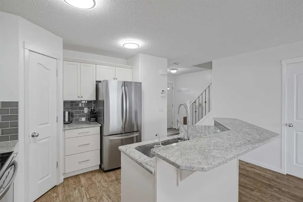 52 Autumn Court SE