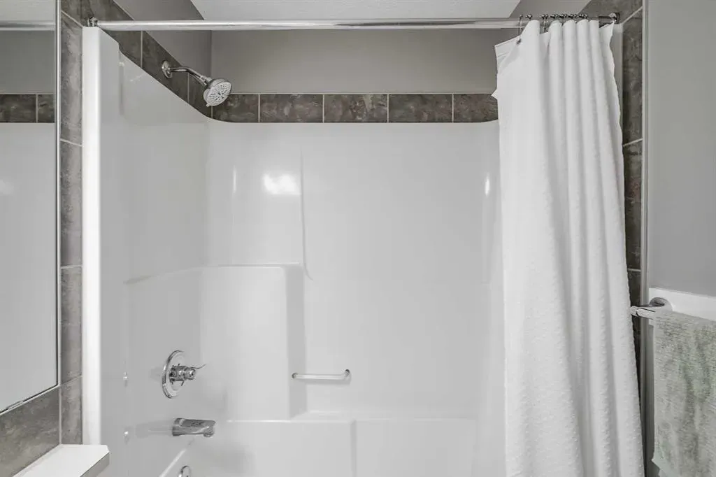 52 Autumn Court SE
