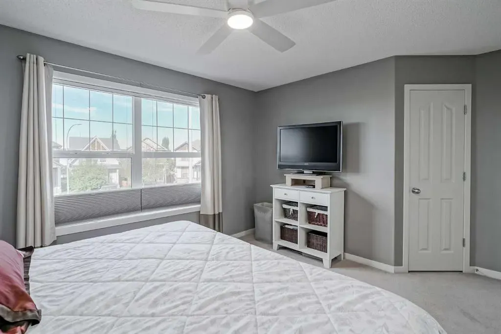 52 Autumn Court SE