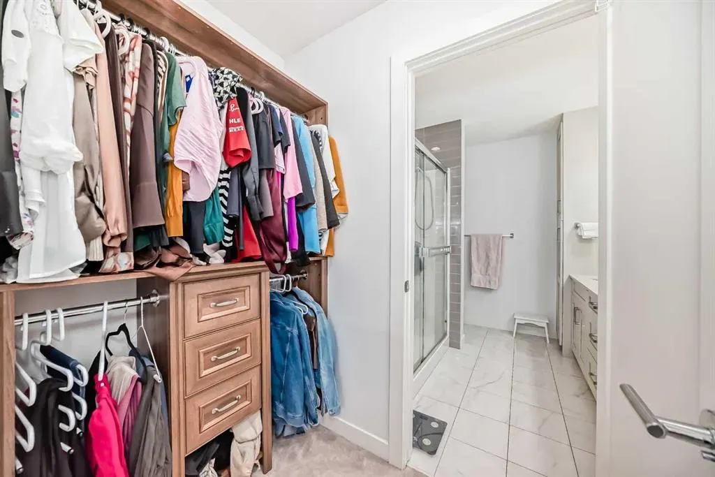355 Nolancrest Heights NW, #707