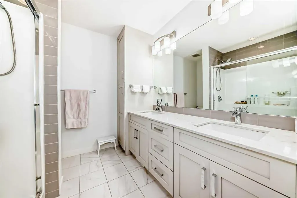 355 Nolancrest Heights NW, #707