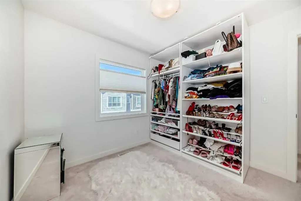 355 Nolancrest Heights NW, #707