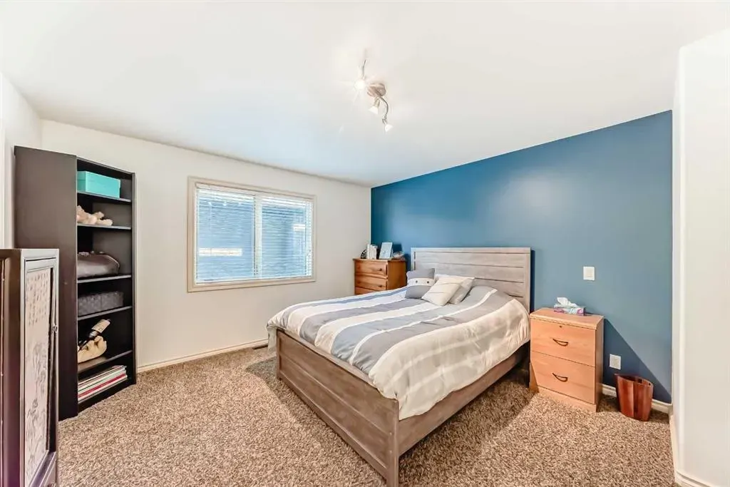 716 West Chestermere Drive