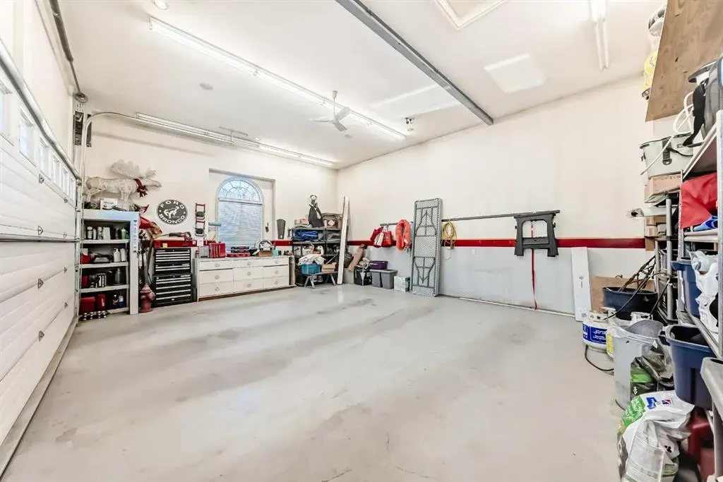716 West Chestermere Drive