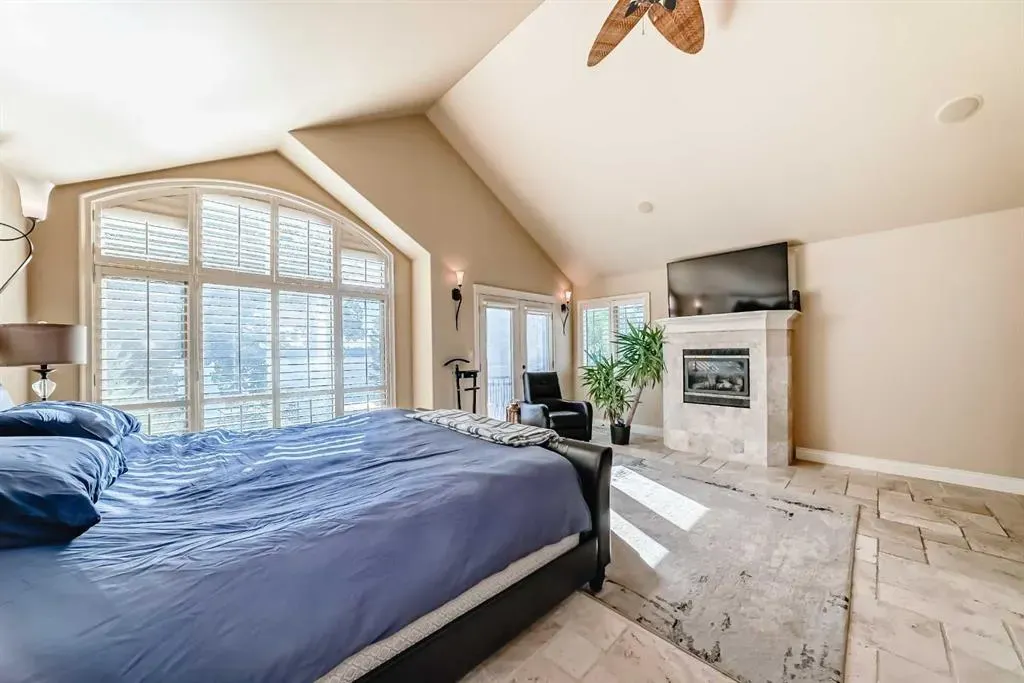 716 West Chestermere Drive