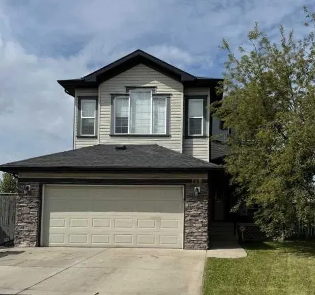 148 Stonegate Crescent NW