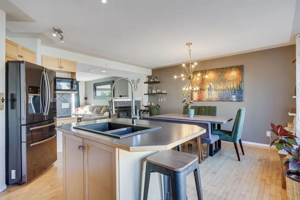 76 Prestwick Heights SE