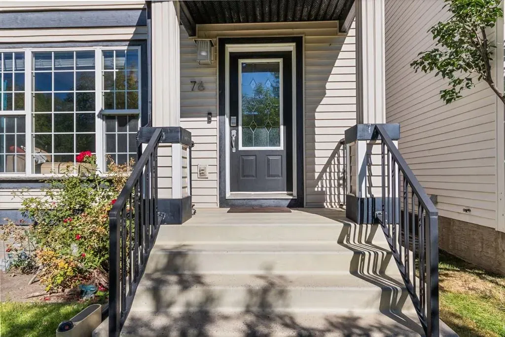 76 Prestwick Heights SE