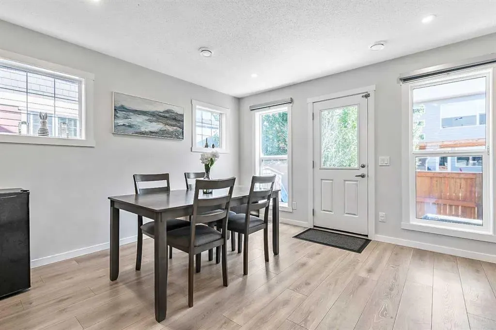 130 Cranbrook Square SE