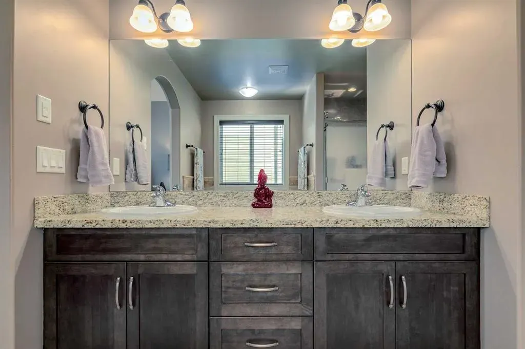 3 Kincora Glen Bay NW