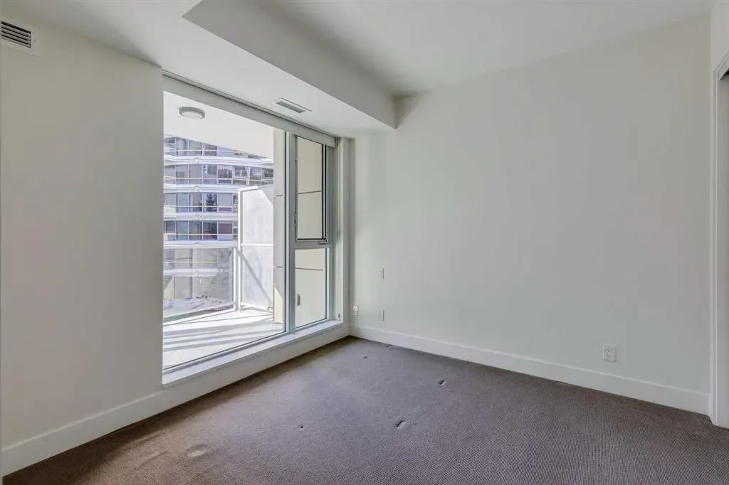 1025 5 Avenue SW, #312